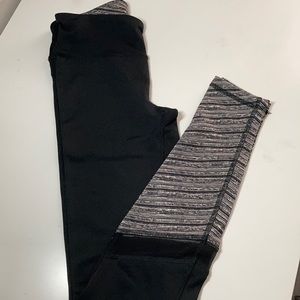 (4 for $12) Aeropostale Black Color-block Leggings